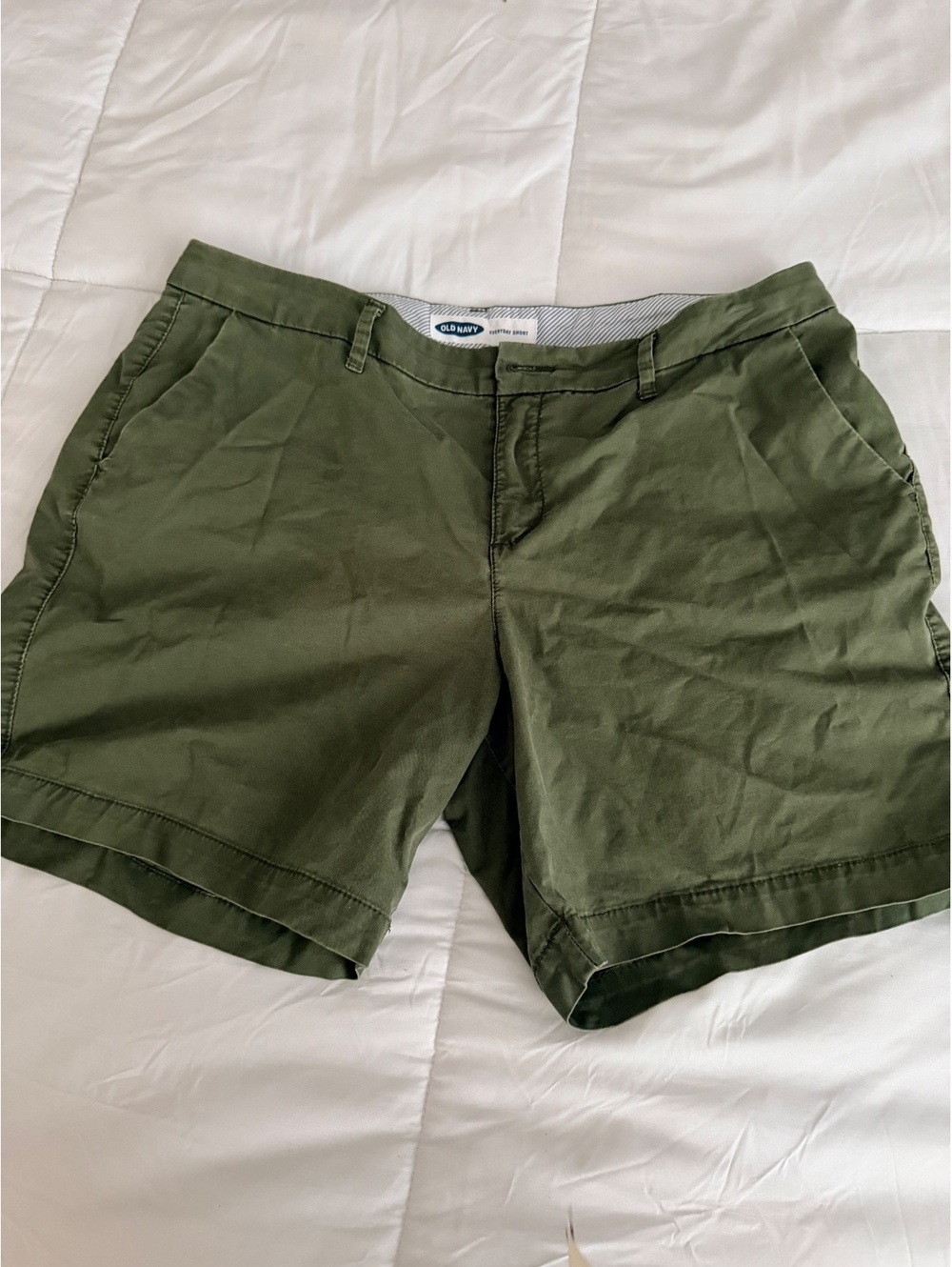 Old Navy Everyday Olive Green Women's Shorts Size 12